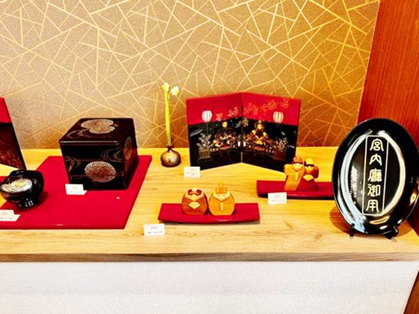 漆器ロビー展