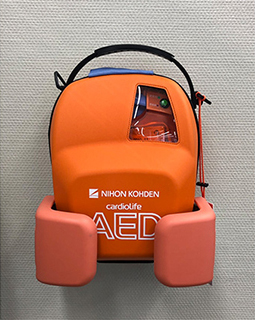AED（自動体外式除細動器）
