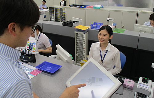 対話取引システムを使用した窓口受付